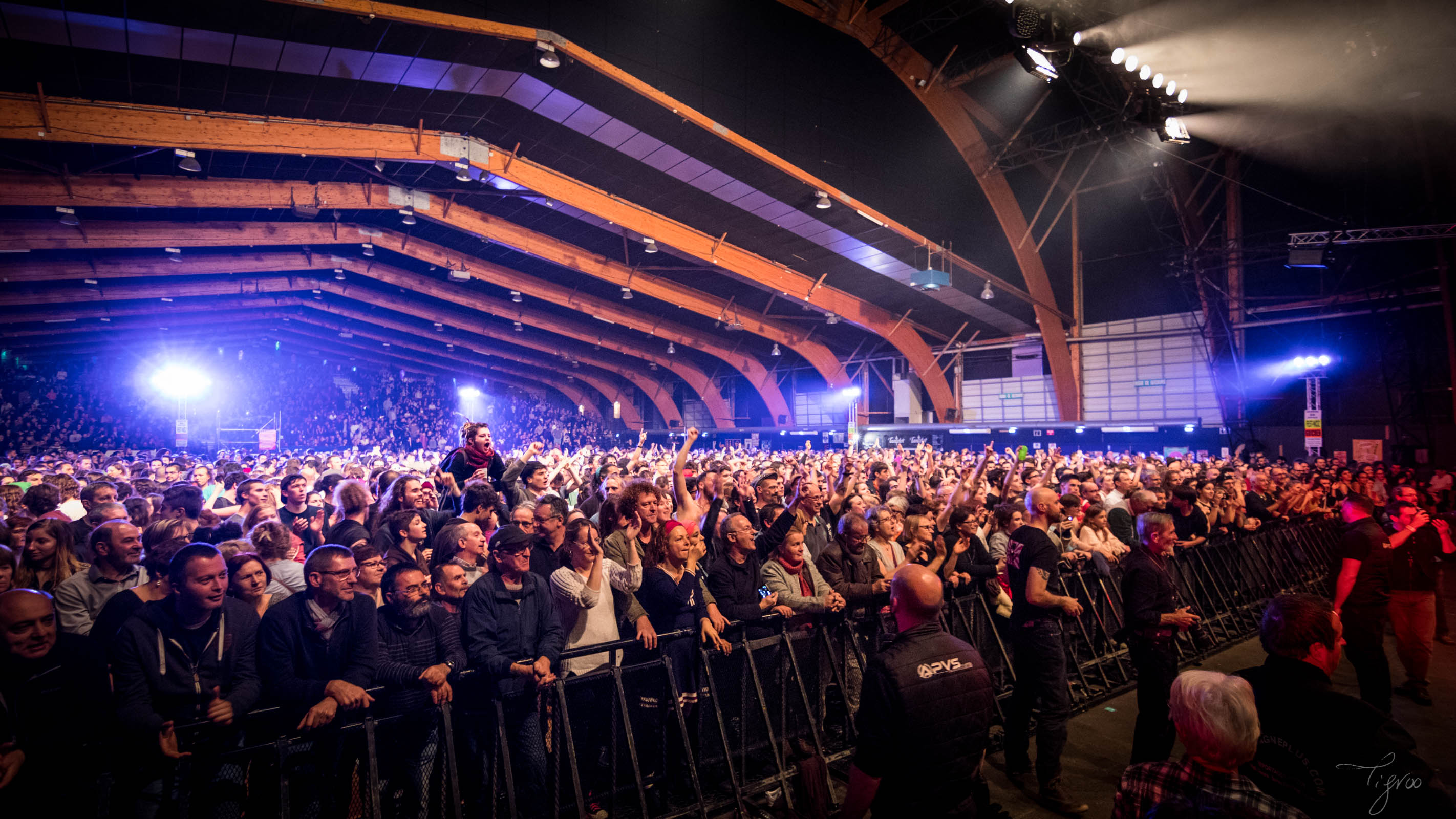 Yaouank danse concert musique ramoneurs de menhirs public