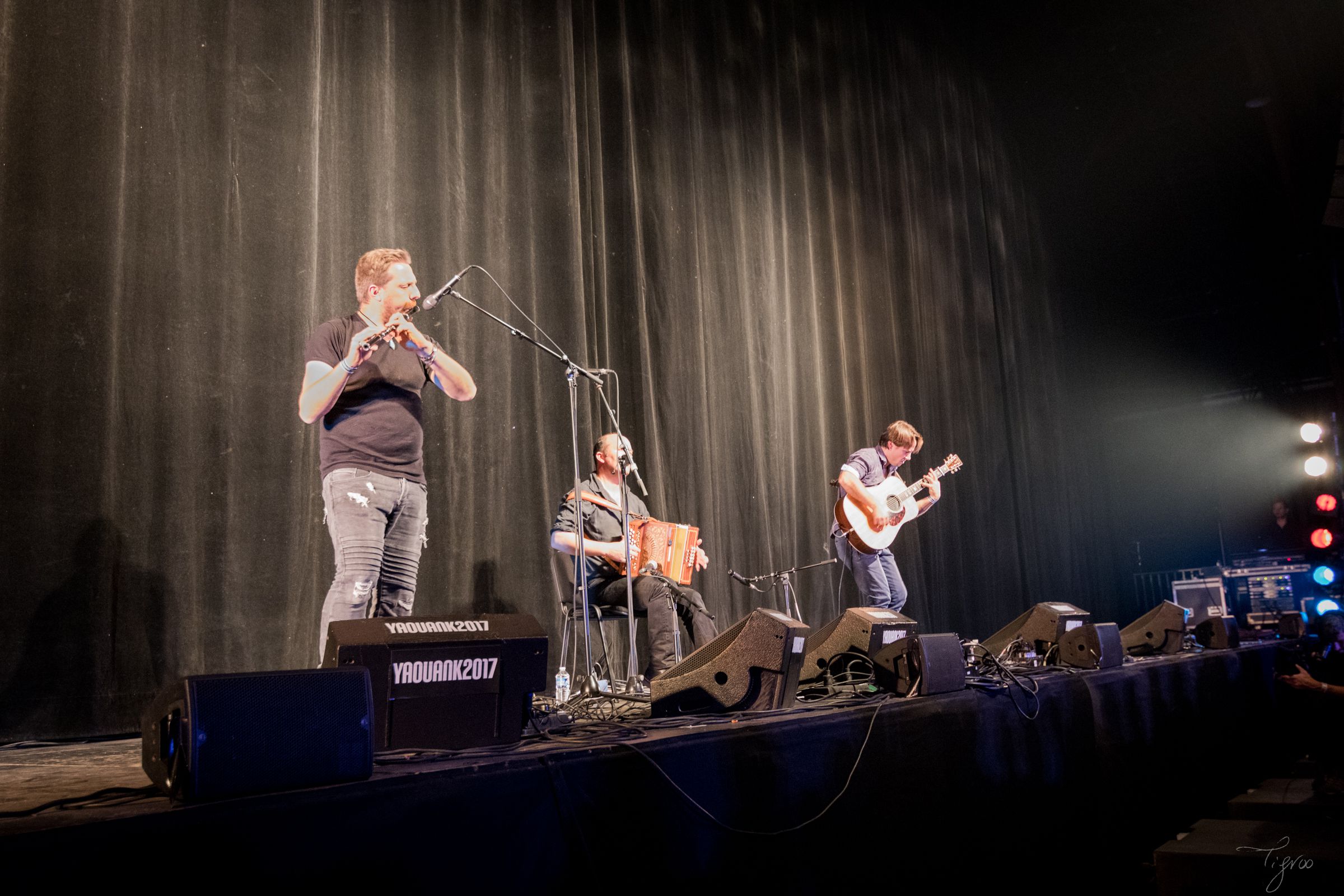 Yaouank danse concert musique trio