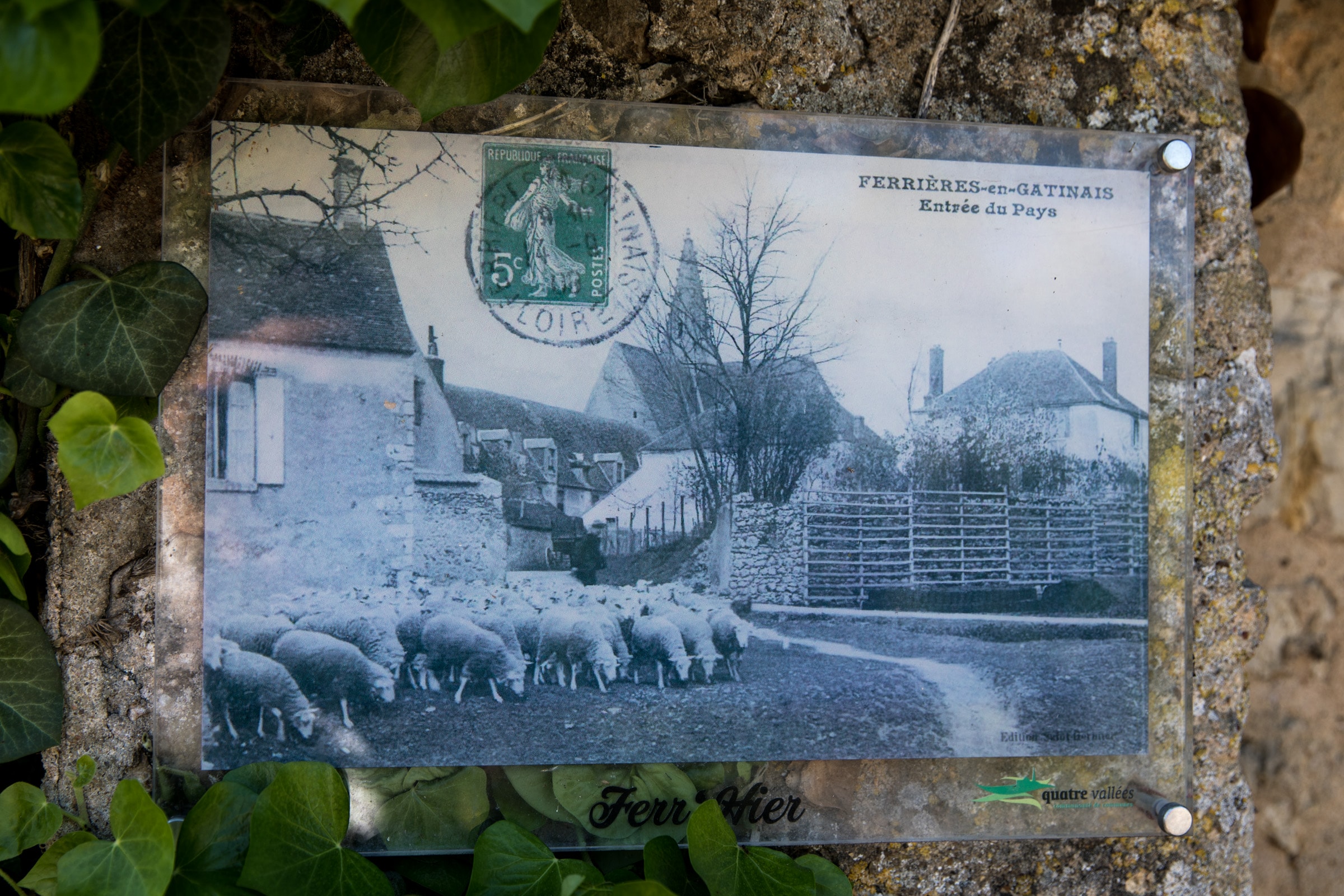 photographie Ferrières-en-Gâtinais Notre-Dame de Bethléem Trésors de nos Pères