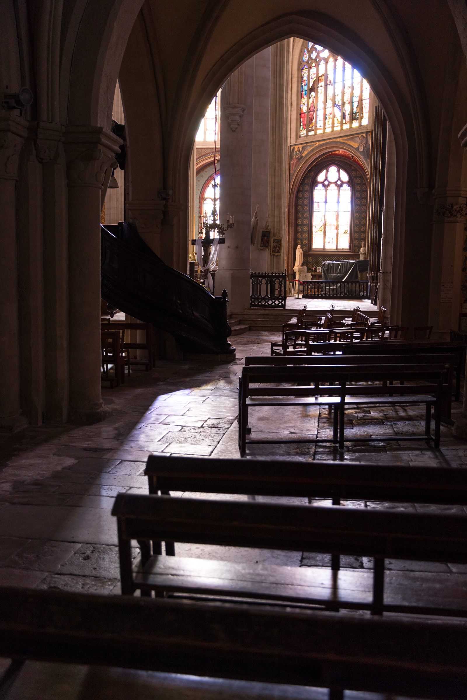 photographie Montargis vitraux église Sainte-Madeleine